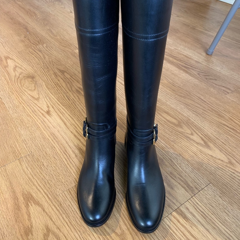Black boots